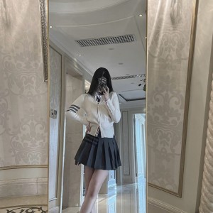 톰브라운 밀라노 스티치 브이넥 가디건