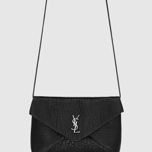 램스킨 소재의 CASSANDRE 엔벨로프 메신저백 801490